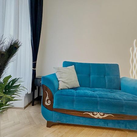 Smarald Apartment Виена Екстериор снимка
