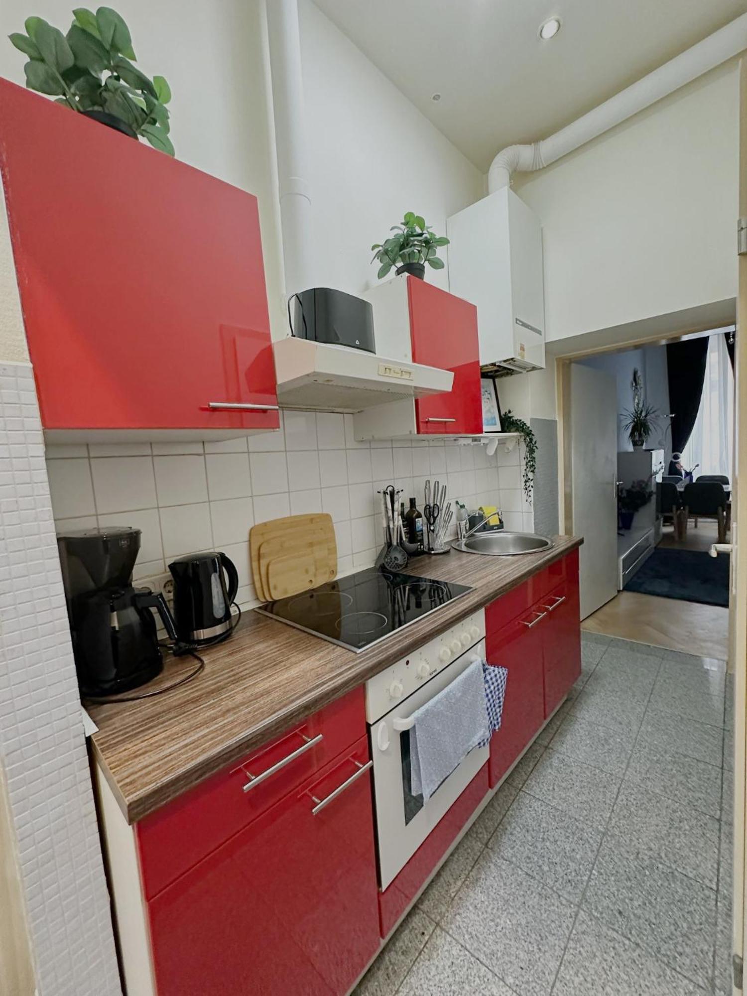 Smarald Apartment Виена Екстериор снимка