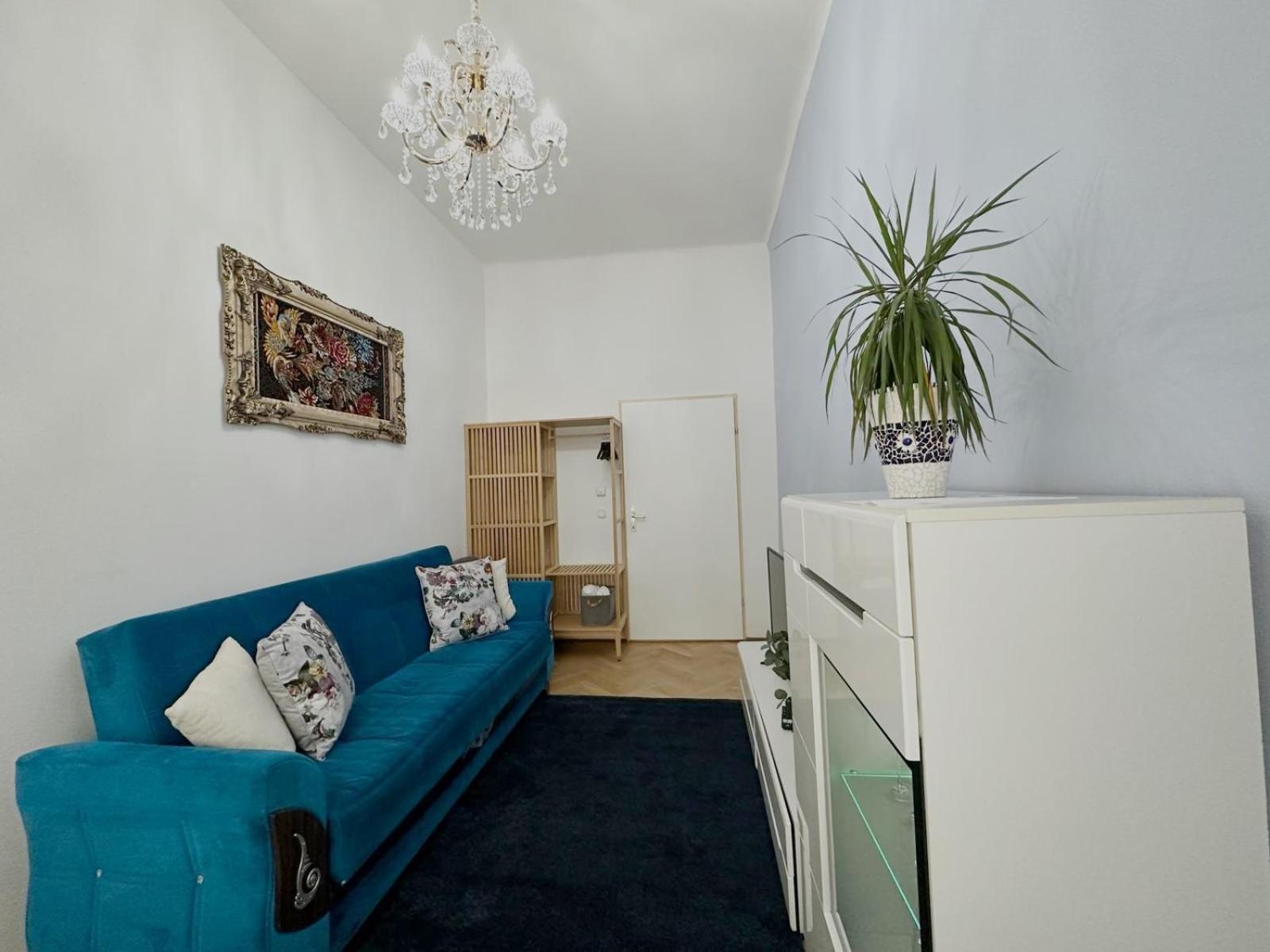 Smarald Apartment Виена Екстериор снимка